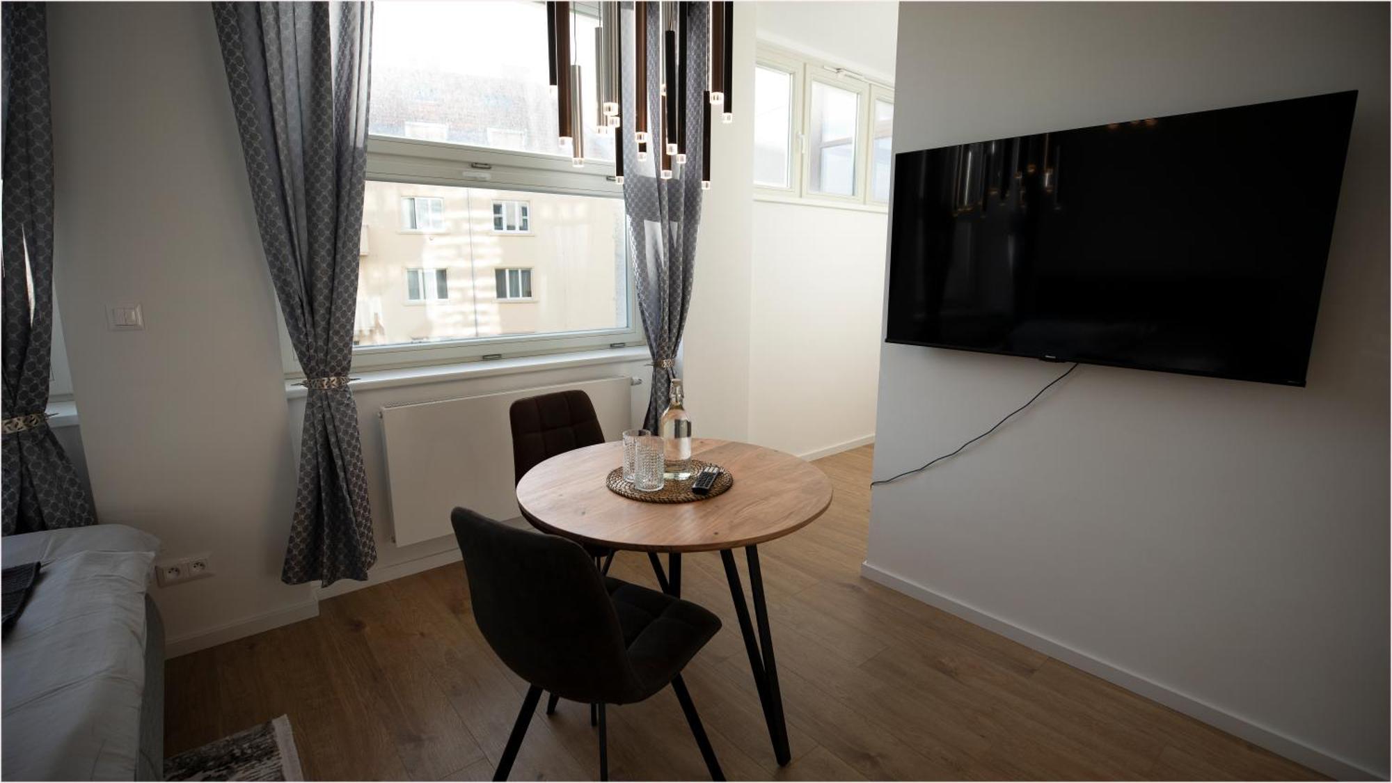 Luxury Apartment In City Centrum By Ota Group Братислава Экстерьер фото